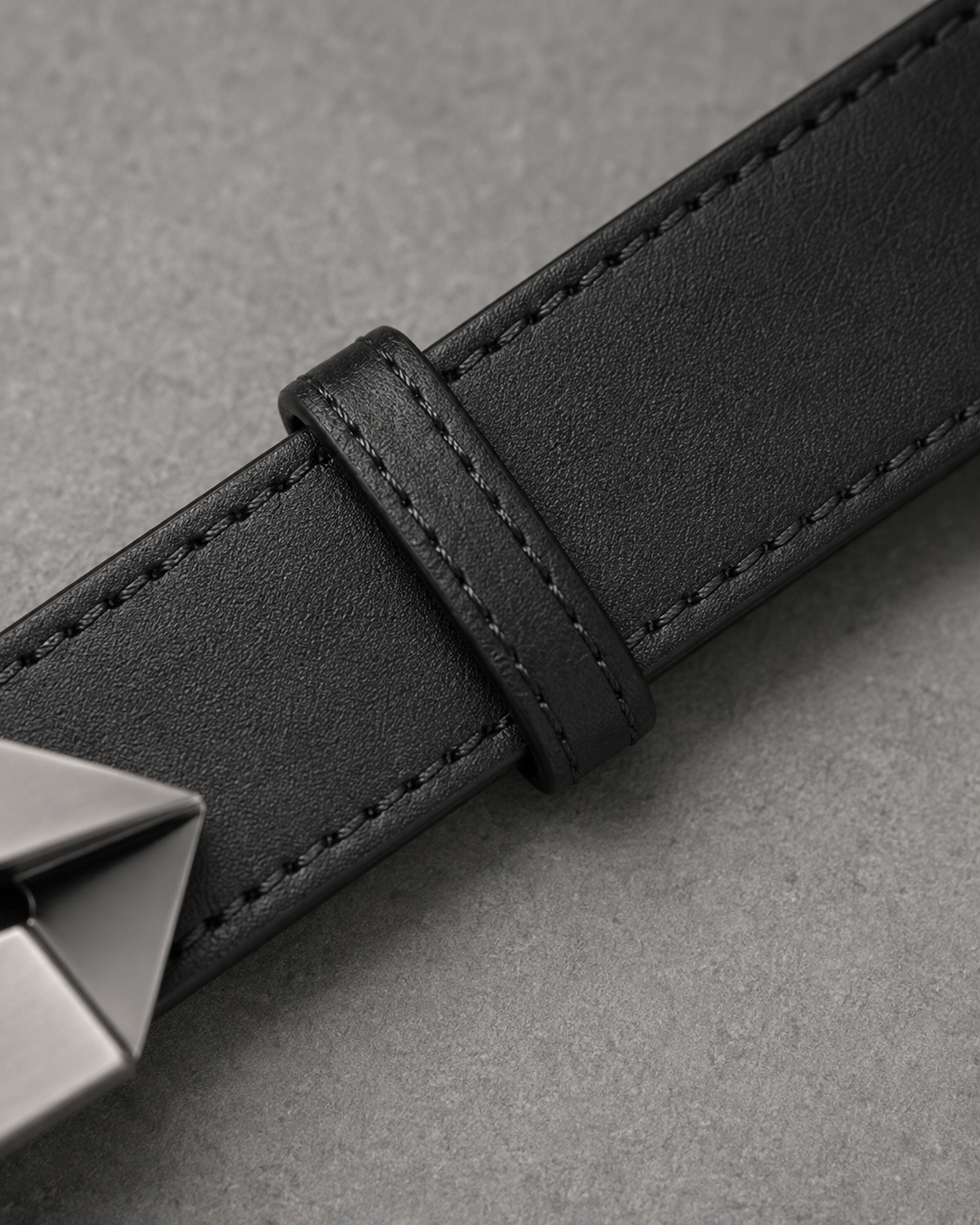 Selene Fold Leather Belt – Matte Black