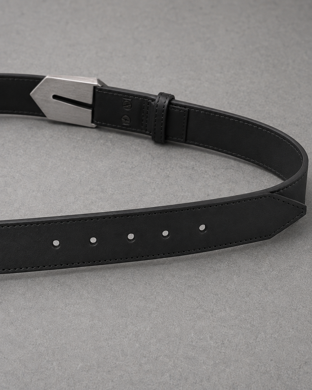 Selene Fold Leather Belt – Matte Black